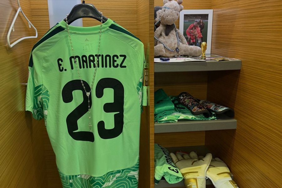 Dibu MartÃÂnez en la final del Mundial 2026 con la Selección Argentina
