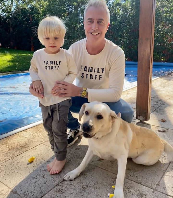 Marley y Mirko con su mascota