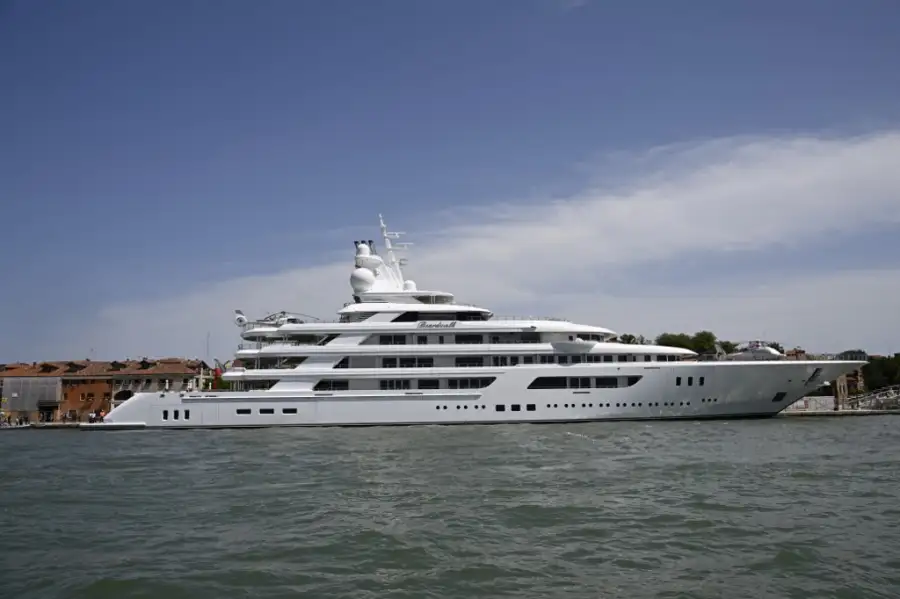 embajadorTilmanFertitta2026