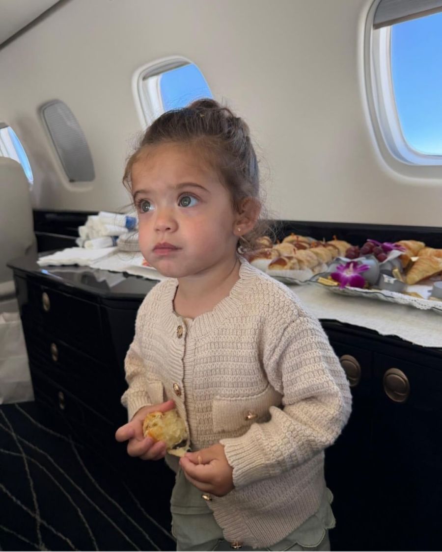 Olivia, la hija de Sofía Calzetti y el Kun Agüero 