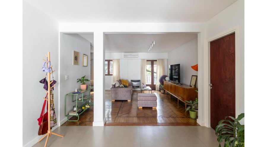 MADRA Estudio y una casa que crece con quienes la habitan