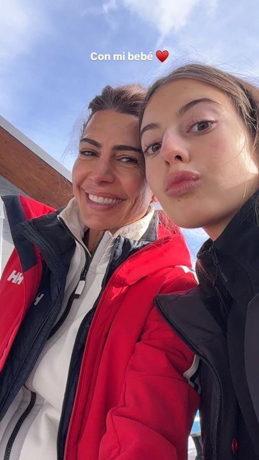 Juliana Awada y Antonia Macri