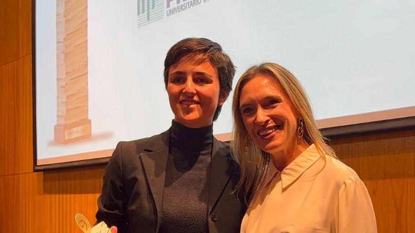 Monserrat Aricó Buteler con María Belén Mendé