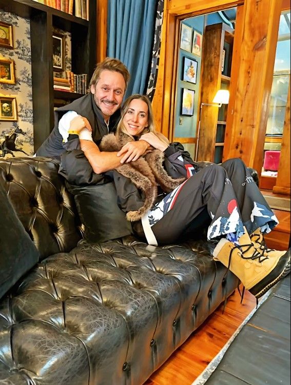 Vacaciones Pampita y Vicuña con sus hijos