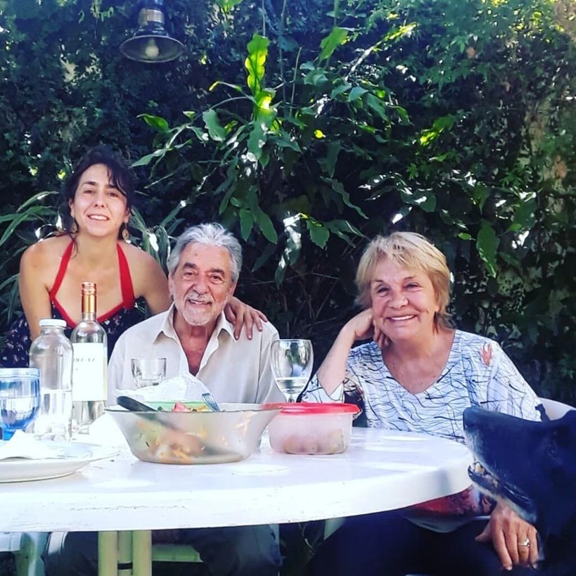 Virginia Lago junto a su esposo e hija Mariana