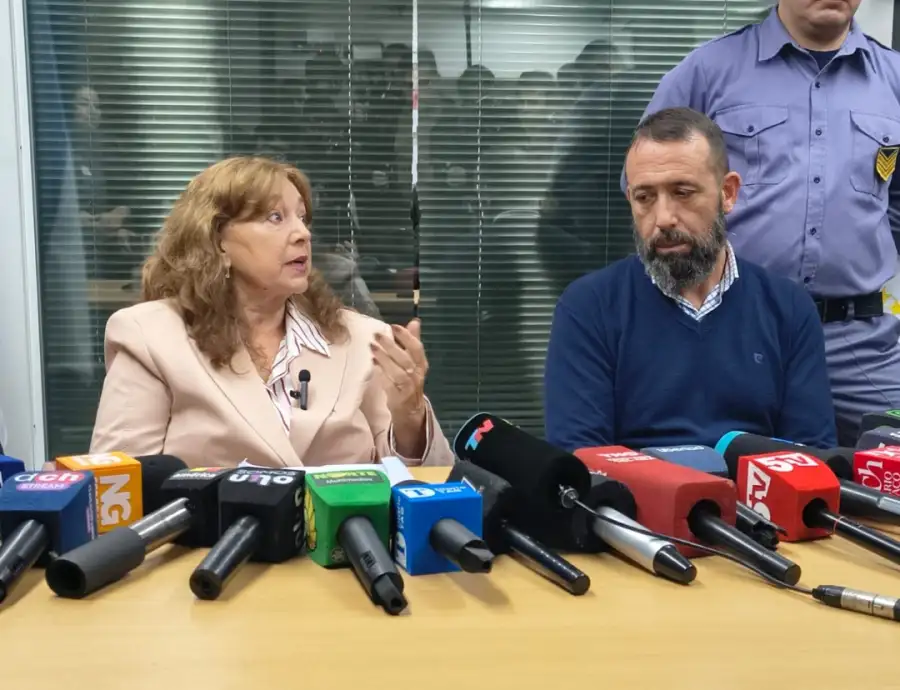 Conferencia de prensa de la fiscal Ana González de Pacce