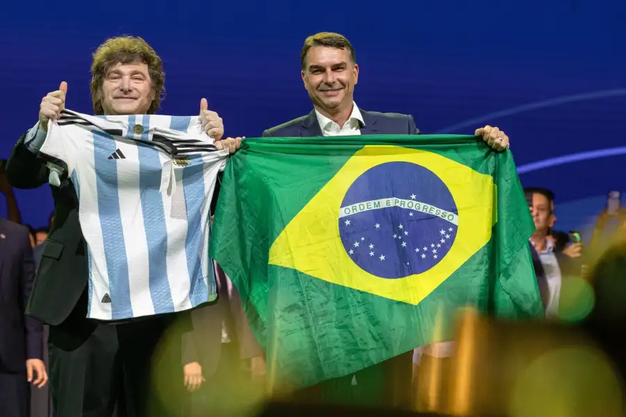 Presidential Candidate Flavio Bolsonaro Launches Campaign