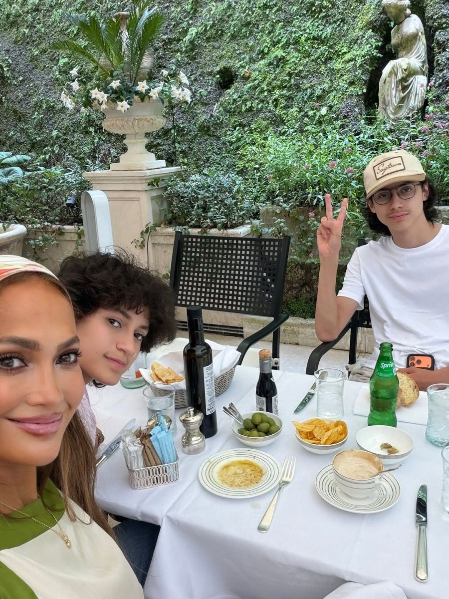 Jennifer Lopez
