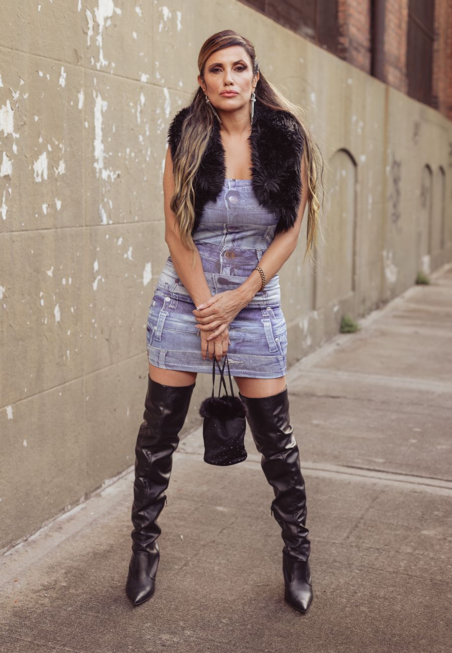 María Fernanda Callejón como Zeta