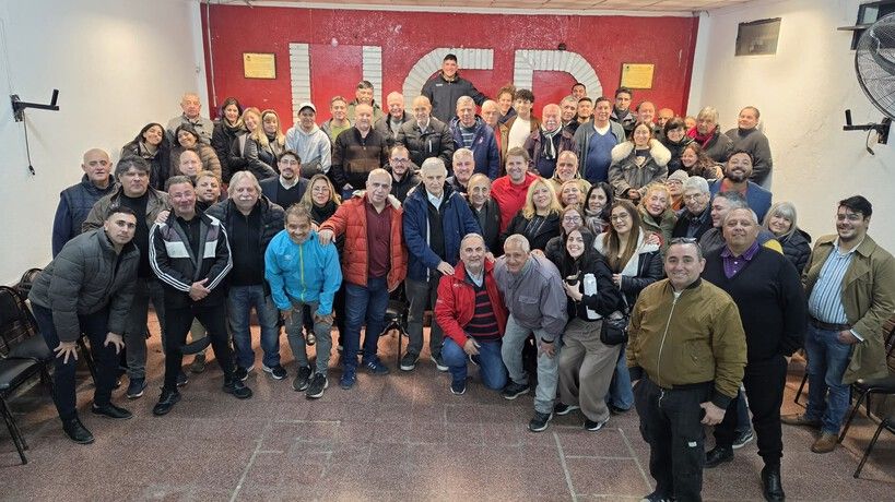 Nicolás va por la Capital en la interna UCR