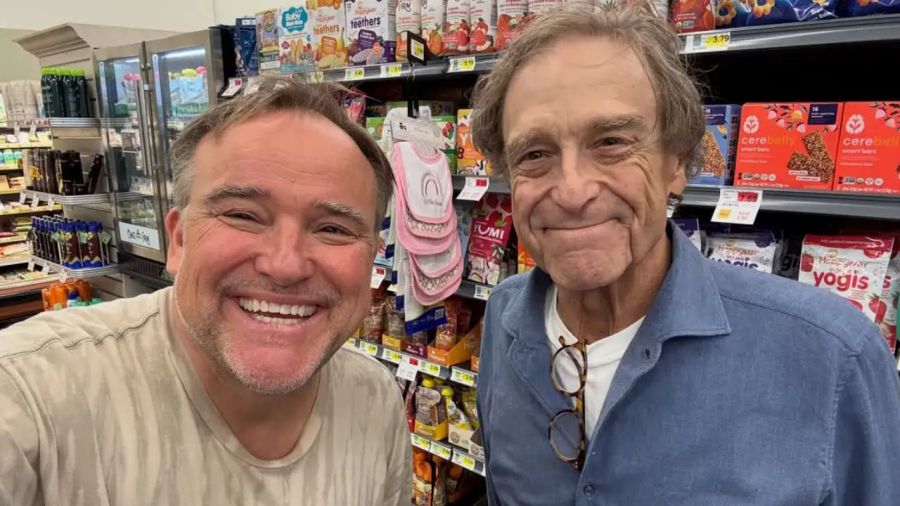 John Goodman y David DeLuise