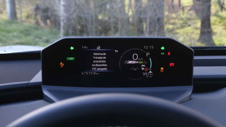 Lo mejor y lo peor del bZ4X, el primer auto eléctrico que Toyota vende en Argentina