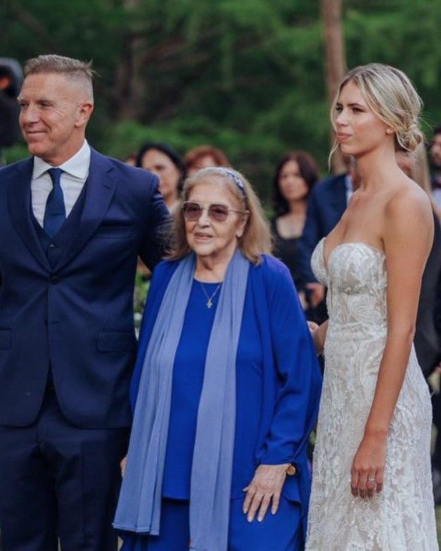Alejandro Fantino, su mamá Chita y su esposa Coni Moqueira