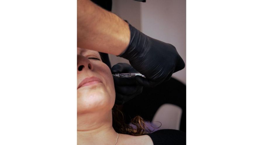 Bruxismo, cortisol alto y toxina botulínica: cuando el estrés se refleja en la sonrisa
