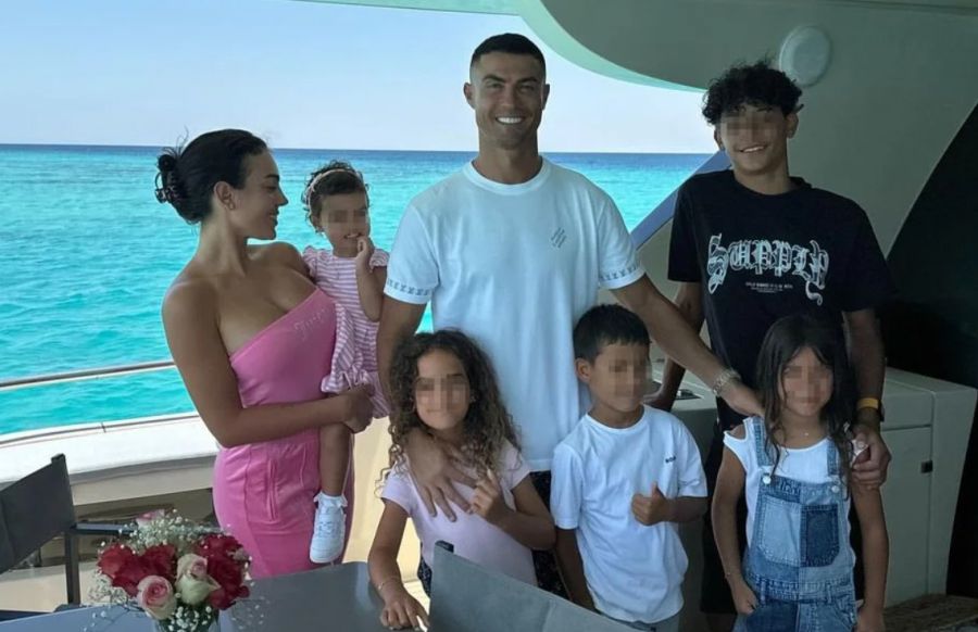 Cristiano Ronaldo, Georgina Rodríguez y sus hijos