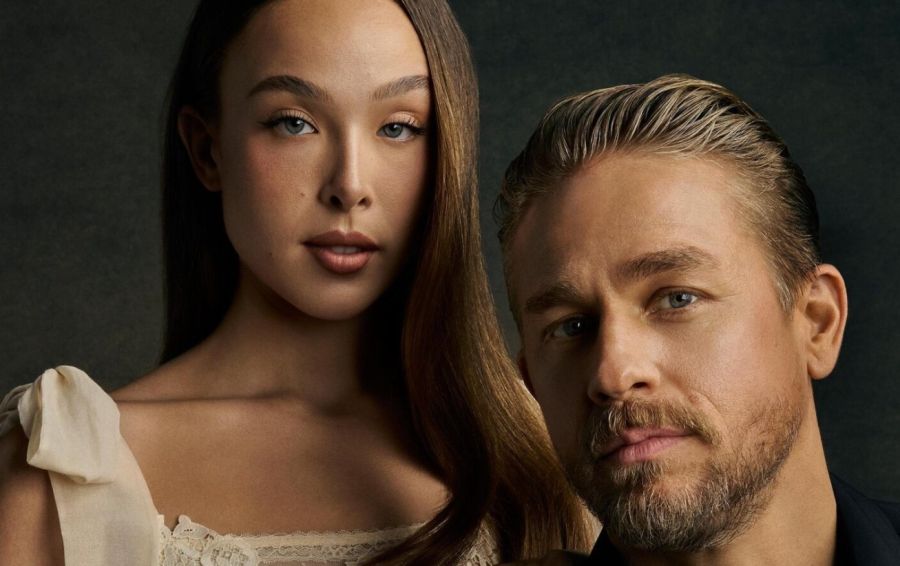 Ella Beatty y Charlie Hunnam