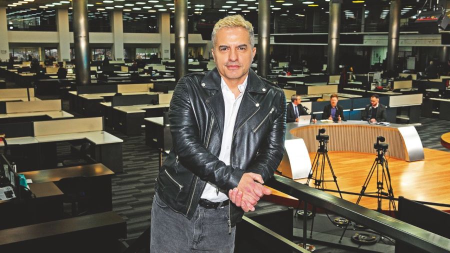 Ángel de Brito en Caras Glam