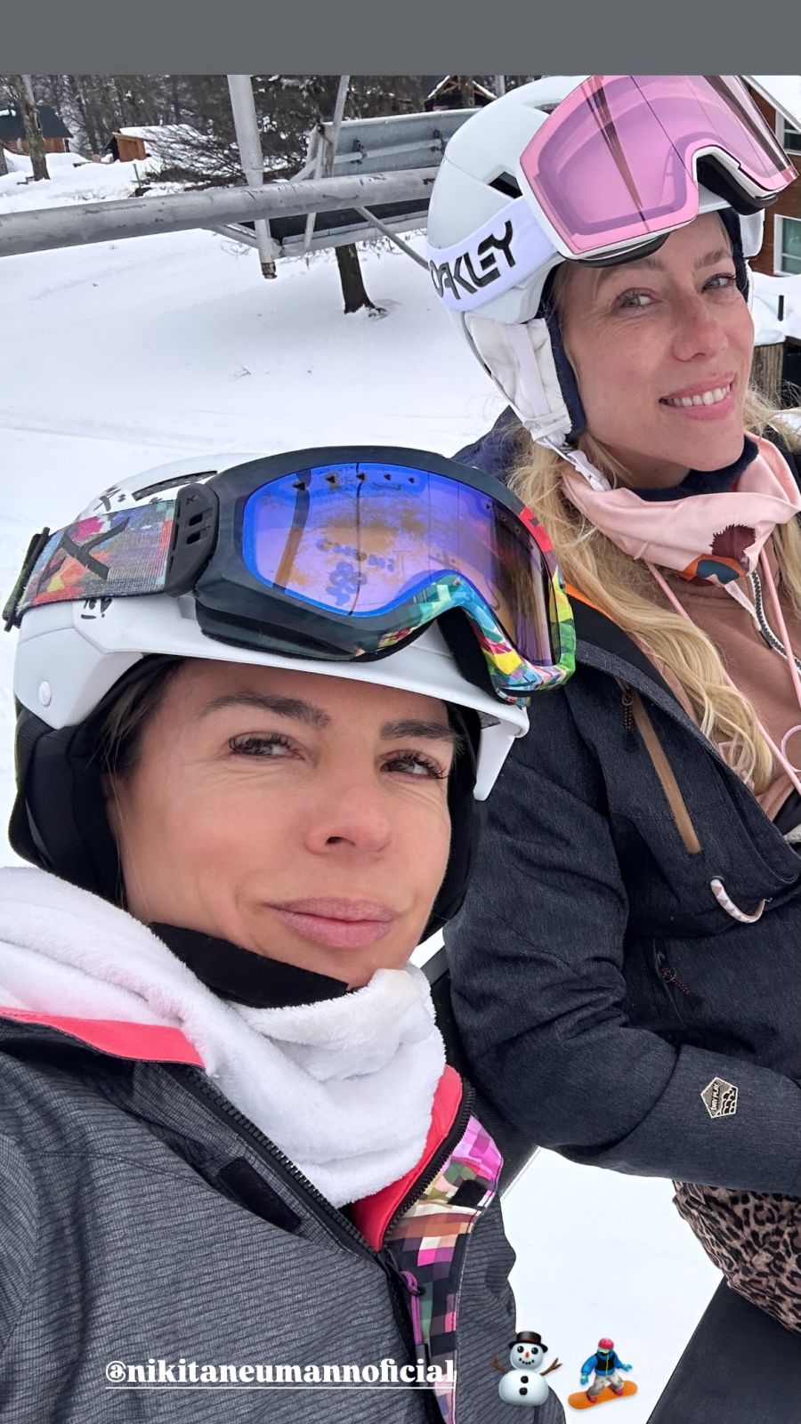 Nicole Neumann y su amiga