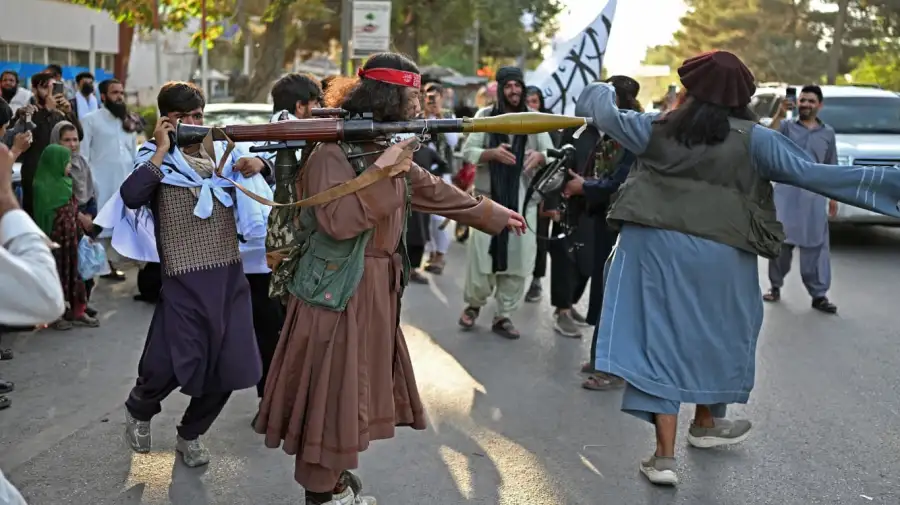 Cinco años de los talibanes en el poder