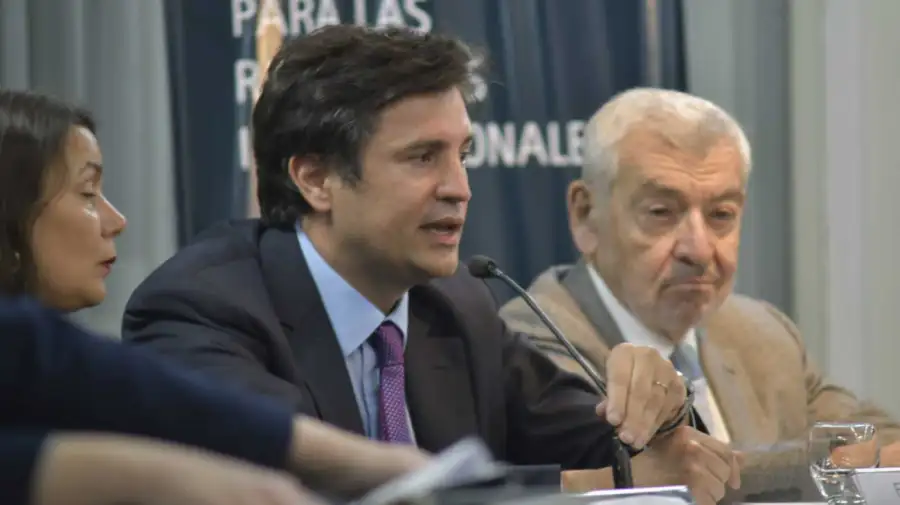 Francisco de Santibañes fue reelegido presidente del CARI 17082026