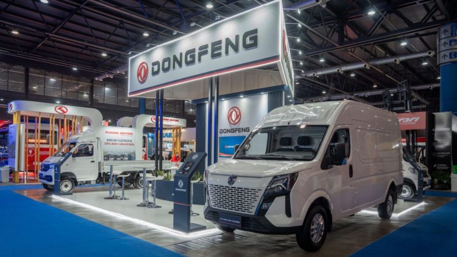 Dongfeng celebró su primer año en Argentina en Expotransporte y anunció su plan de expansión