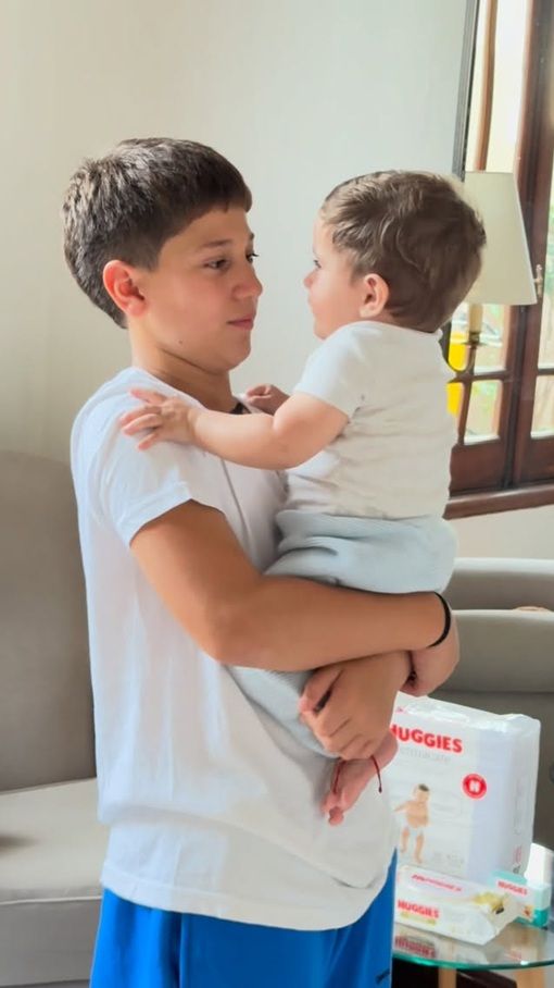 Jimena Barón junto a sus hijos