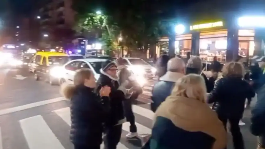 Vecinos de Almagro se quejan por los cortes de luz