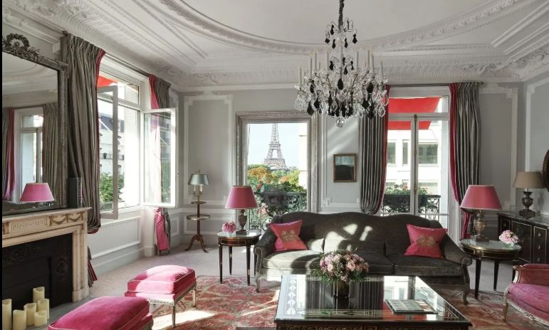 La habitación de Tini Stoessel en París