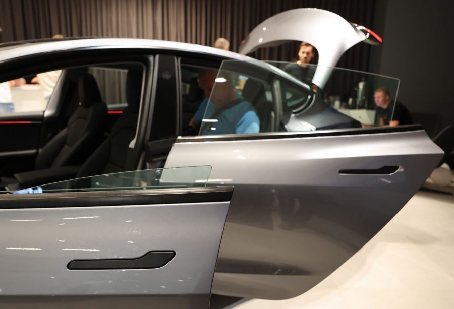 Tesla Inc. Opens First Store in Latvia