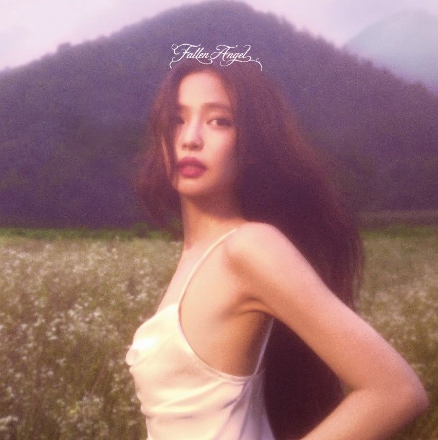 Tapa del EP digital de Jennie, Fallen Angel
