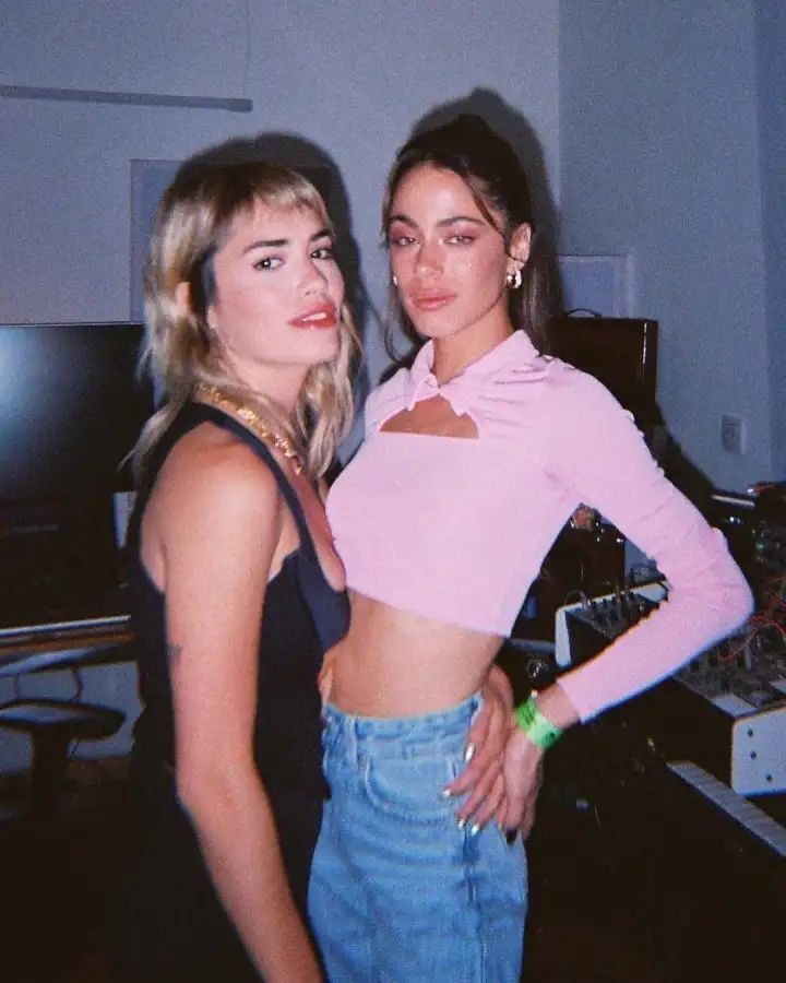 Lali Espósito, Tini Stoessel