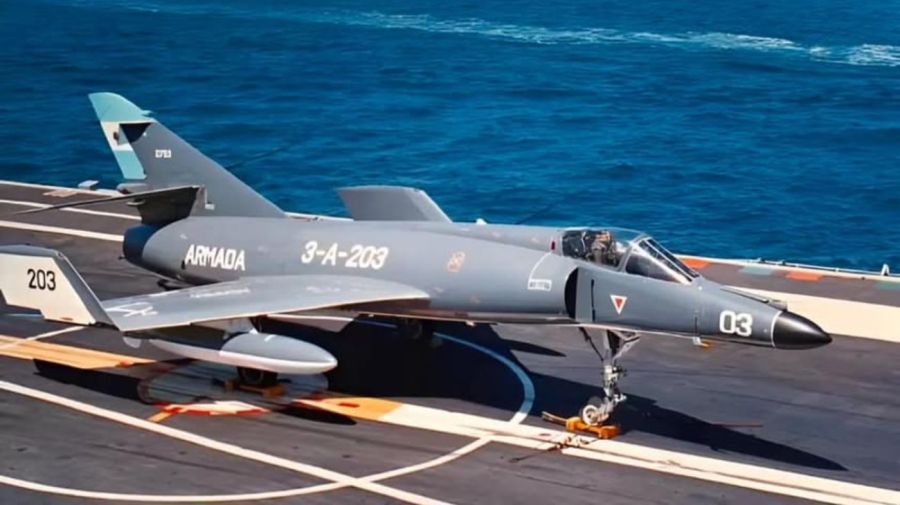 La Armada Argentina retirará del servicio activo su avión caza naval Super Étendard