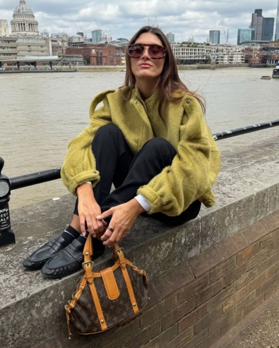 Los looks de Lola Latorre con bolsos de lujo