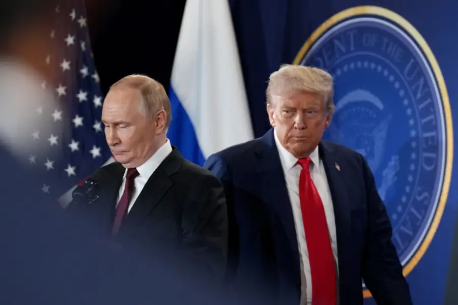 Vladimir Putin and President Donald Trump at Joint Base Elmendorf-Richardson in Alaska, in 2025