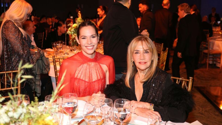Elina Costantini y Marcela Tynare