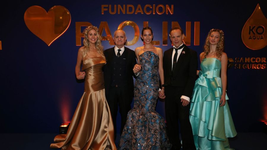Elina y Eduardo Costantini en el desfile de Laurencio Adot