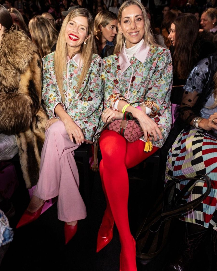 Laurita Fernández y Anita Espasandín en el desfile de Las Pepas