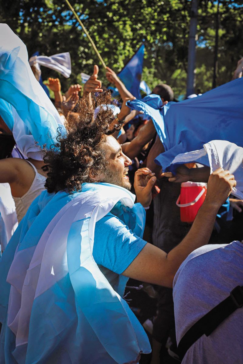Argentinos