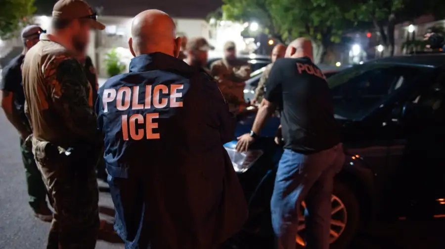 ICE Servicio de Inmigración y Control de Aduanas