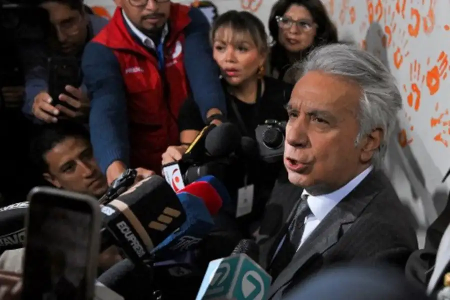 El expresidente ecuatoriano Lenín Moreno fue condenado a cinco años de prisión por corrupción