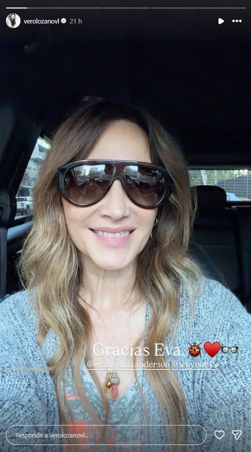 Vero Lozano con las gafas de Evangelina Anderson