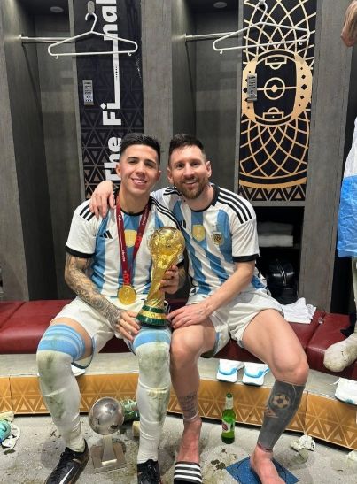 Lionel Messi y Enzo Fernández
