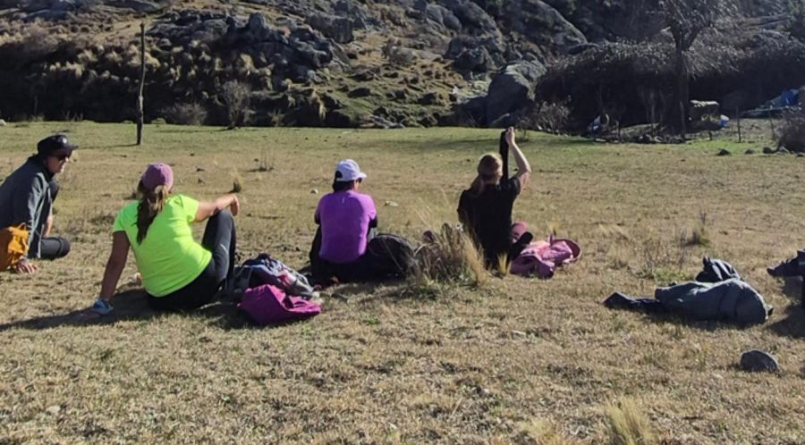 EXPERIENCIA MINDFULNESS Y TREKKING EN LA CUMBRECITA: El poder de caminar para ordenar la mente