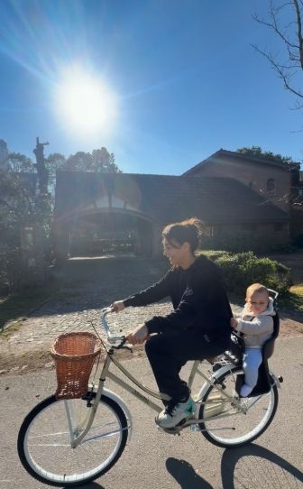 Sol Pérez con su hijo Marco