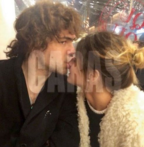 Tini Stoessel, Peter Lanzani