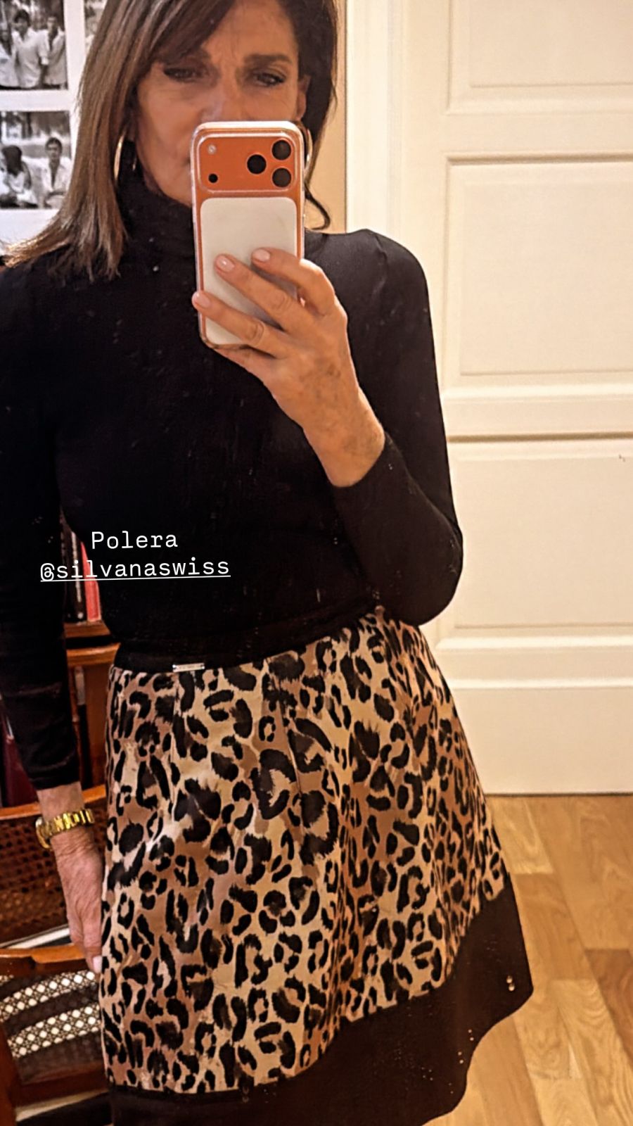 El look de Teresa Calandra con falda animal print