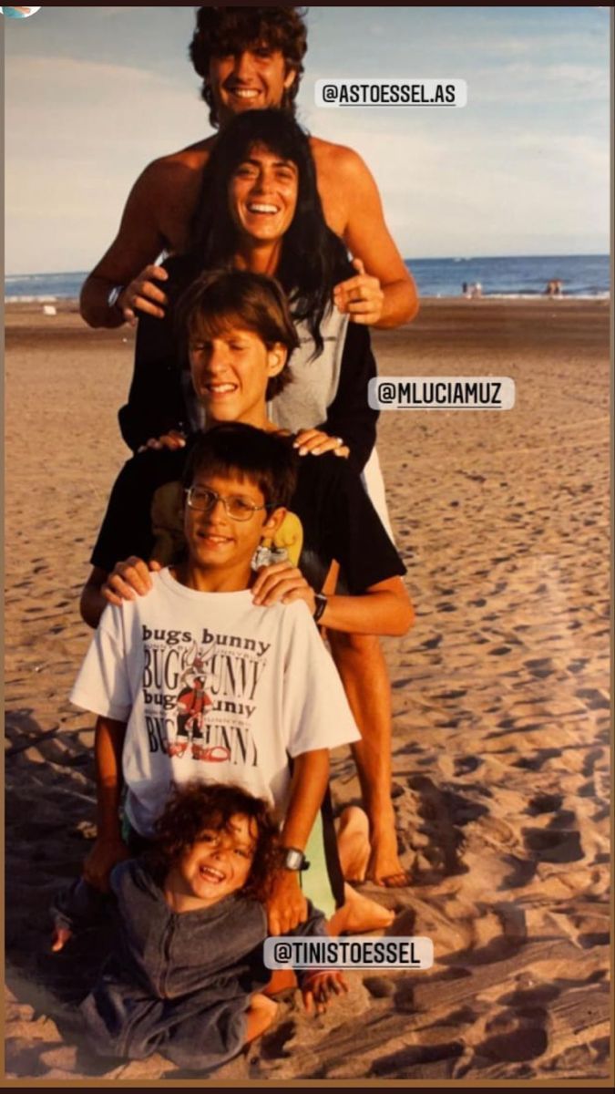 Mariana Muzlera, Alejandro Stoessel, Tini Stoessel