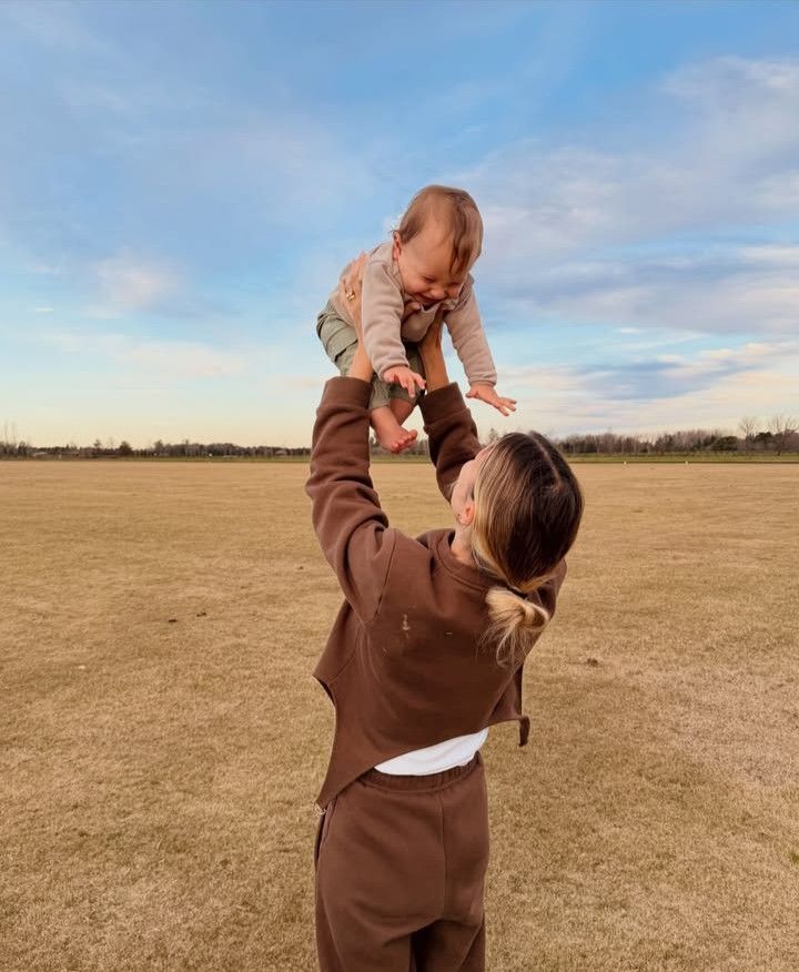 Eva Bargiela y su hijo Faustino