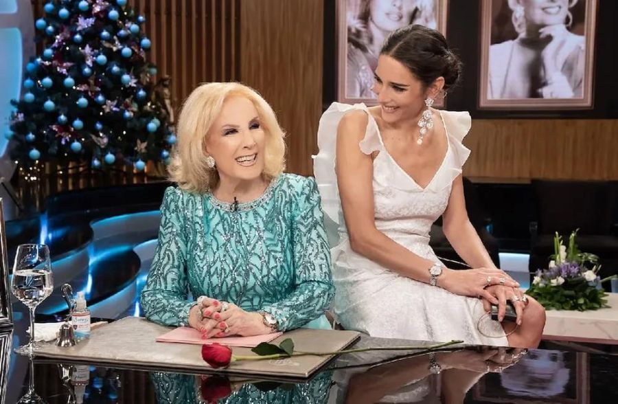 Mirtha Legrand, Juana Viale