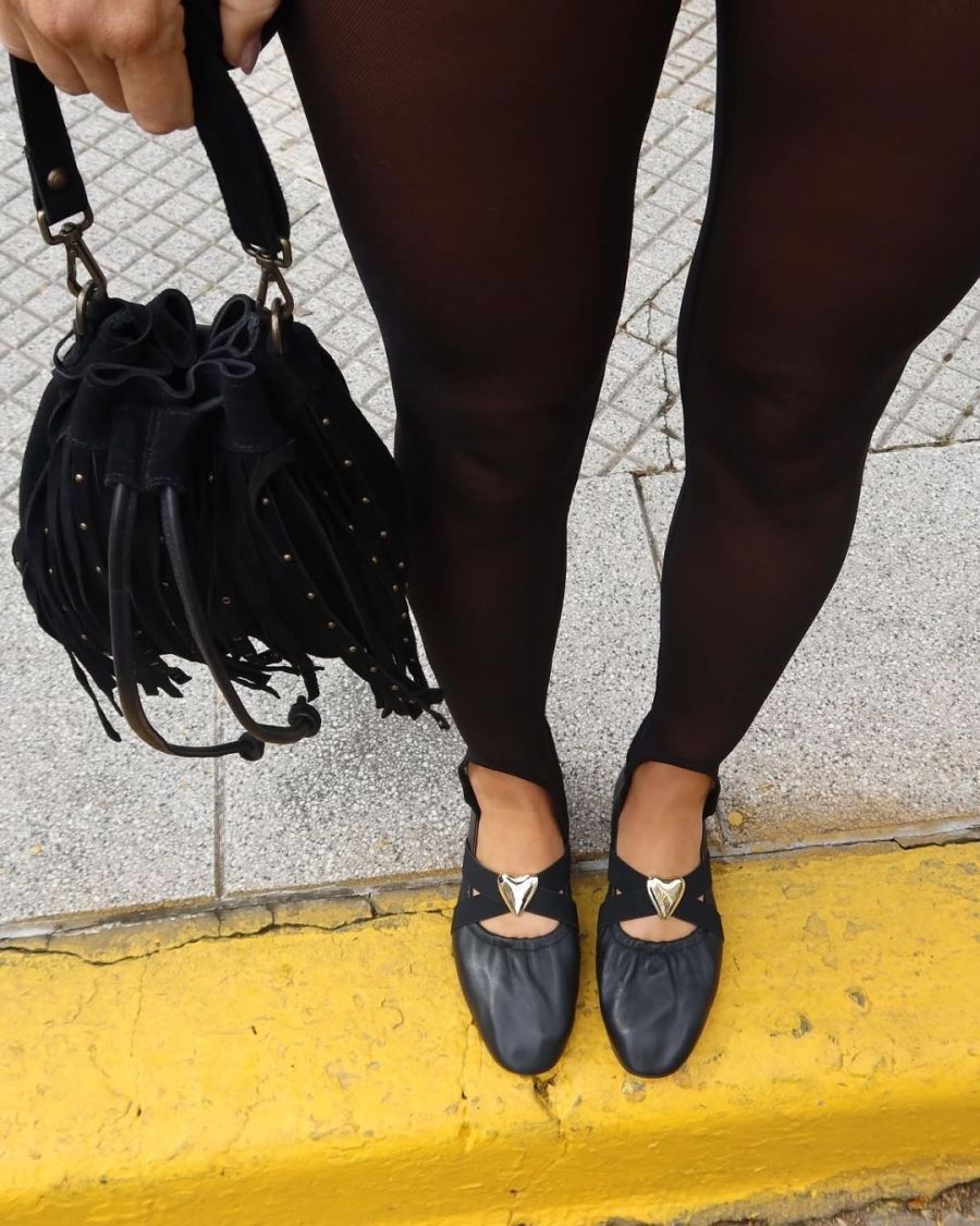Zaira Nara con zapatos ballerinas